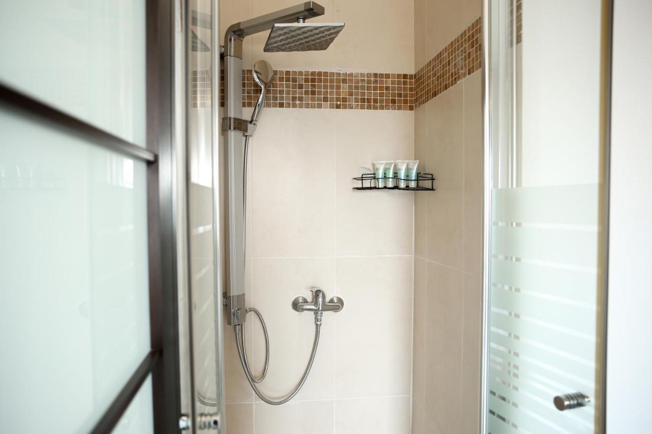 Bathroom shower details